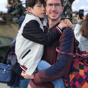 Meet your Posher, Ray